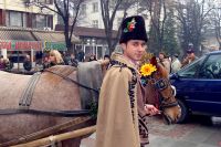 Атмосферата пред общината на Бабинден 2011