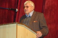 Професор Андрей Пантев