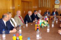 Руската и турска делегации при кмета Лебанов