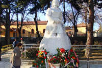 Паметник Вела Пеева
